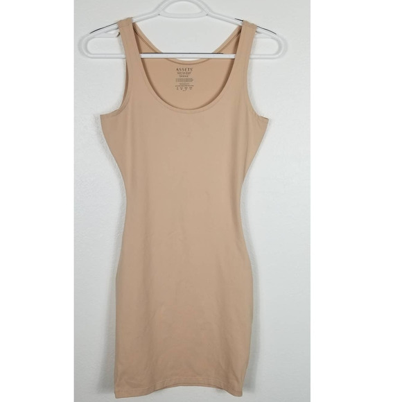 SPANX Other - Spanx Assets Beige Dress form Sz M